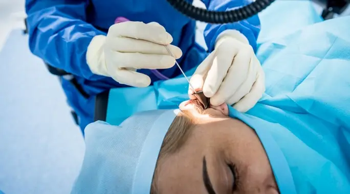 أعراض فشل عملية ترقيع الطبلة: دليلك الشامل لعلامات الخطر والعناية المثلى