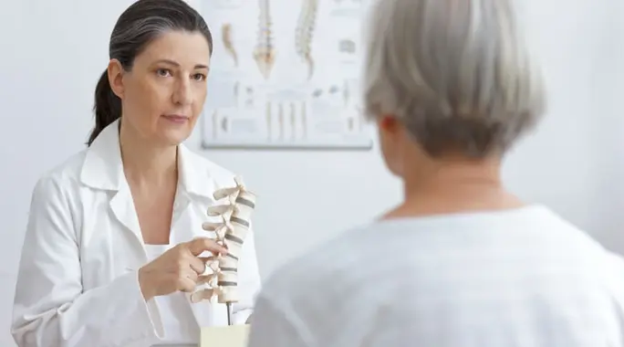 علاج التهابات الفقرات القطنية: دليل شامل للتخلص من الألم واستعادة الحركة