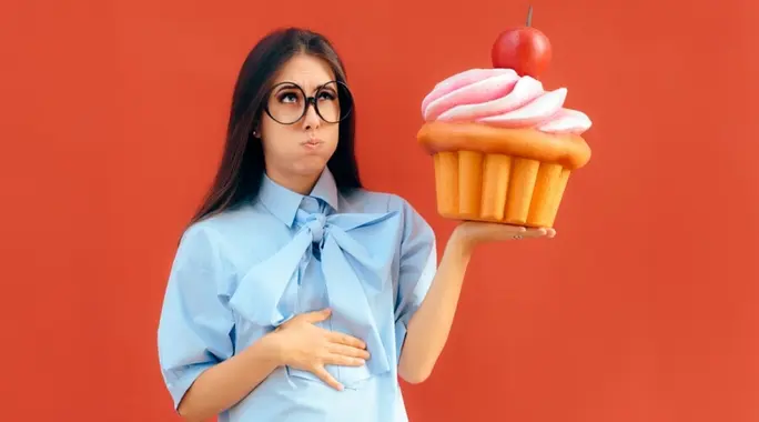 التخمة: مخاطر الإفراط في الأكل على صحتك الآن ومستقبلاً