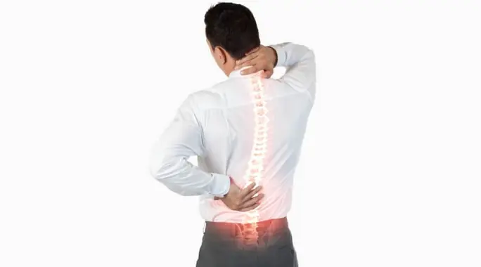 ألم الظهر المزمن: دليل شامل للتعرف على أسبابه، أعراضه، وطرق علاجه