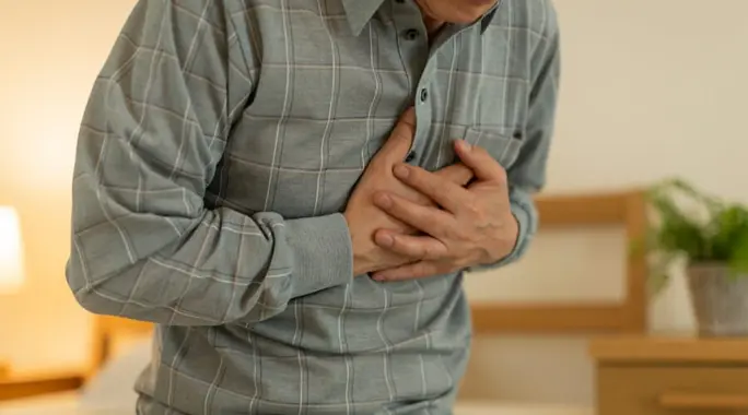 خفقان القلب عند الاستيقاظ: دليل شامل للأسباب والعلاجات وطرق الوقاية