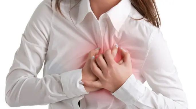 دليل شامل لأعراض الجلطة الدماغية عند النساء: تعرفي عليها لتتصرفي بسرعة