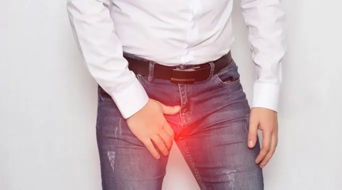 ألم الخصيتين بعد الانتصاب: دليل شامل لفهم الأسباب وطرق التخفيف