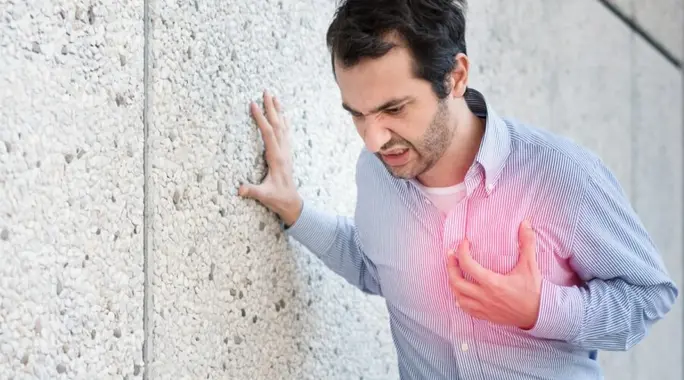 هل تتكرر الذبحة الصدرية؟ دليلك الشامل للوقاية والتعامل معها