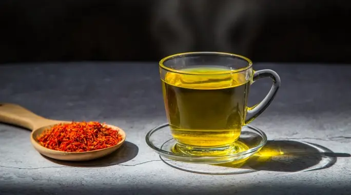 شاي الزعفران: اكتشف فوائده المذهلة لمقاومة الزهايمر والاكتئاب وأكثر