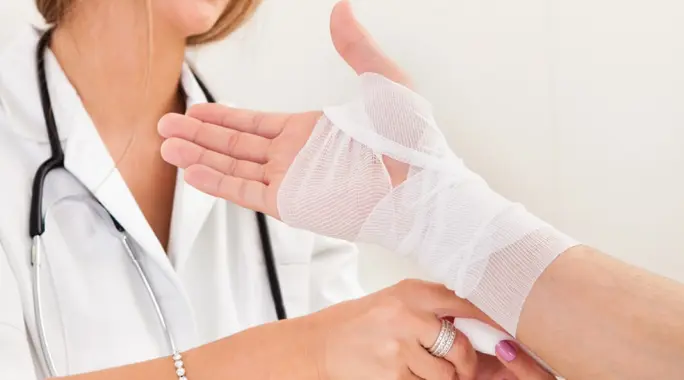 دليلك الشامل: علاج تمزق الأربطة في اليد ونصائح مهمة لشفاء سريع