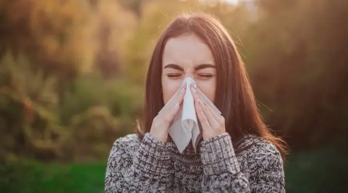 كثرة المخاط في الأنف: الأسباب، الأعراض والعلاج الفعال