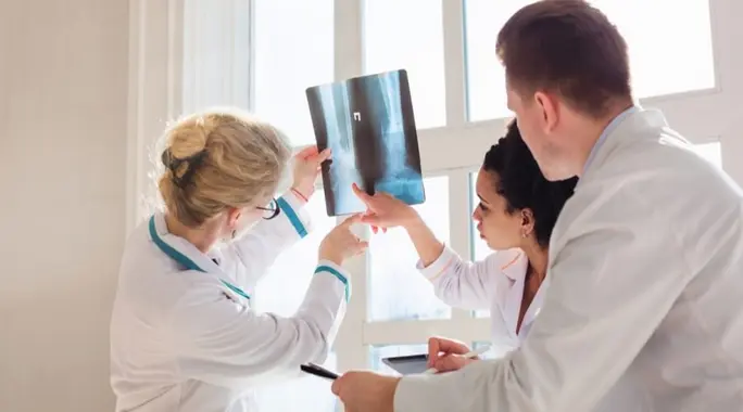مراحل سرطان العظام: دليل شامل للتشخيص والعلاج