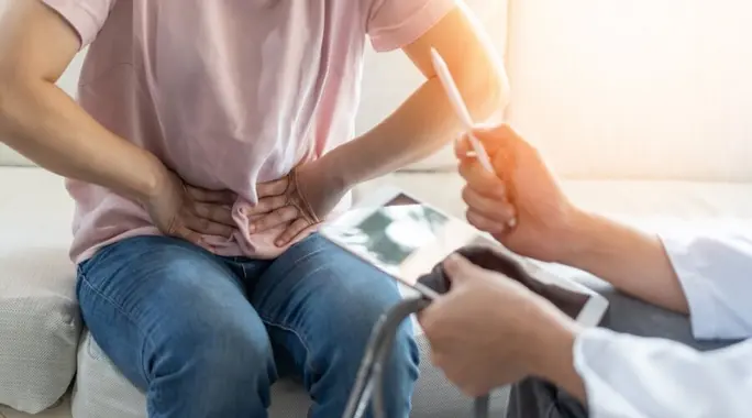 هل يمكن علاج الفتق بدون جراحة؟ اكتشف الحلول غير الجراحية للفتق