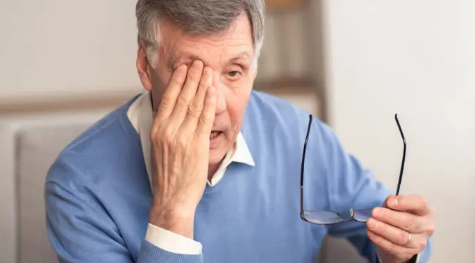 الجلوكوما (المياه الزرقاء): دليلك الشامل لمرض الكحلي وأسبابه وعلاجه