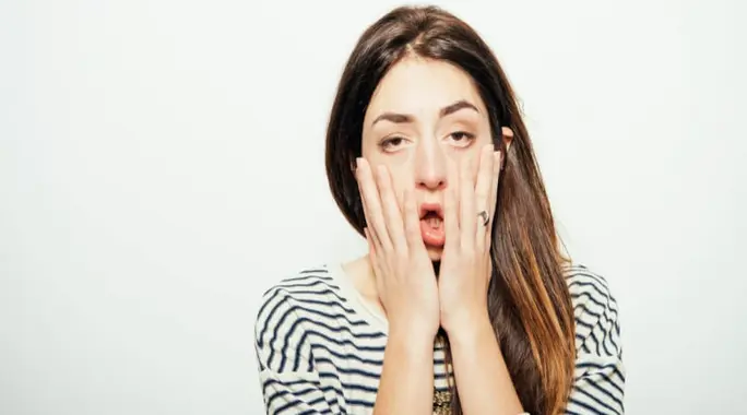 اكتشفي أعراض نقص فيتامين B12 عند النساء: دليلك الشامل للصحة والحيوية