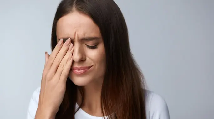 التهاب العصب الثالث: دليل شامل لفهم الأعراض، الأسباب والعلاج الفعال