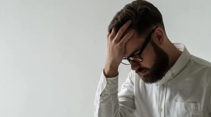ألم في الرأس مع تعب في الجسم: الأسباب، العلاج، والوقاية لحياة صحية