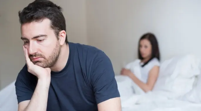 الضعف الجنسي ونفسية الرجل: فهم عميق للتأثير العاطفي والحلول المتاحة