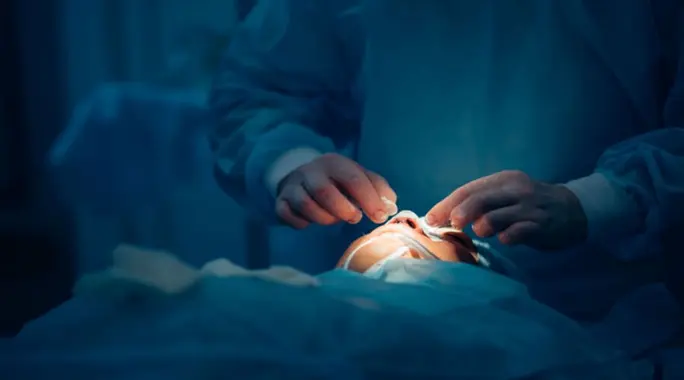 دليل شامل: أعراض بعد عملية اللحمية وكيفية التعامل معها بفعالية