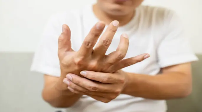 Navigating Clinodactyly: Understanding Curved Fingers and Toes