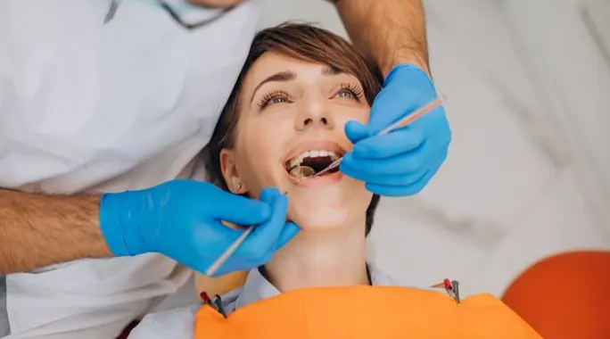 أنواع زراعة الأسنان: دليل شامل لاختيار الأنسب لك