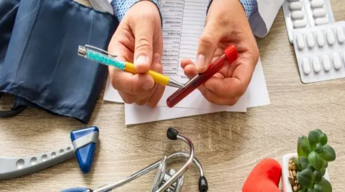 حامل الثلاسيميا: دليلك الشامل لفهم الأعراض، الفحوصات، وأهمية الزواج الآمن