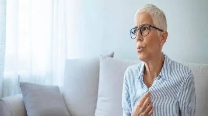 الهبات الساخنة: دليل شامل للتعامل معها بفعالية وراحة