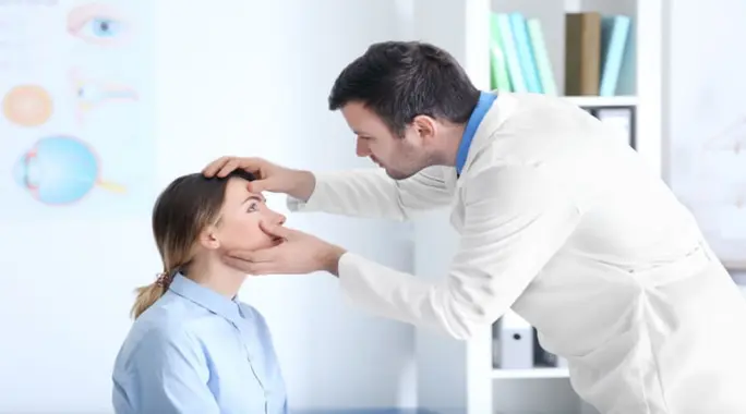 قطرات العين الملوثة: كل ما تحتاج معرفته لحماية بصرك وصحتك
