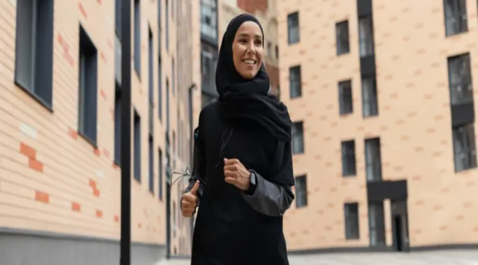 لا تدعي سلس البول يوقفك: دليلك الكامل لممارسة الرياضة بثقة ونصائح الخبراء