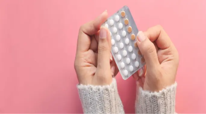 وداعًا لحبوب منع الحمل: ما تتوقعينه بعد التوقف وكيف تتأقلمين