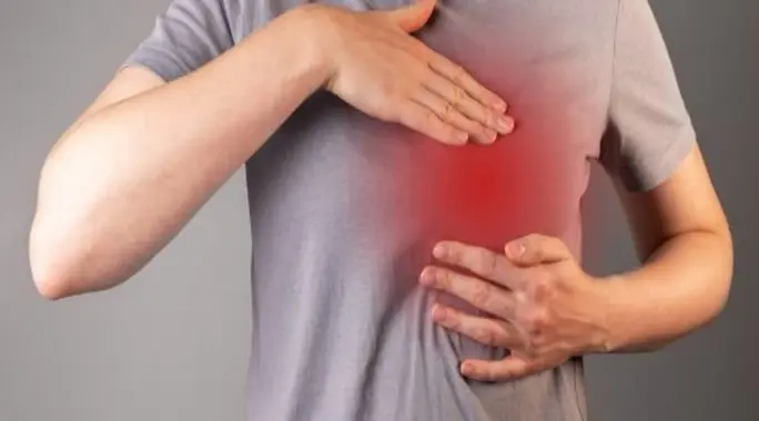 فحص الثدي الذاتي: الدليل الشامل لفهم التوصيات الحديثة