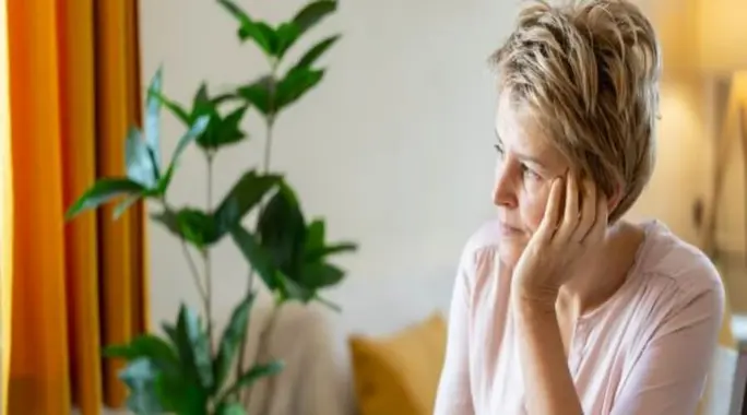 دليل الرجل لدعم شريكته: 7 خطوات أساسية للتعامل مع المرأة في سن اليأس