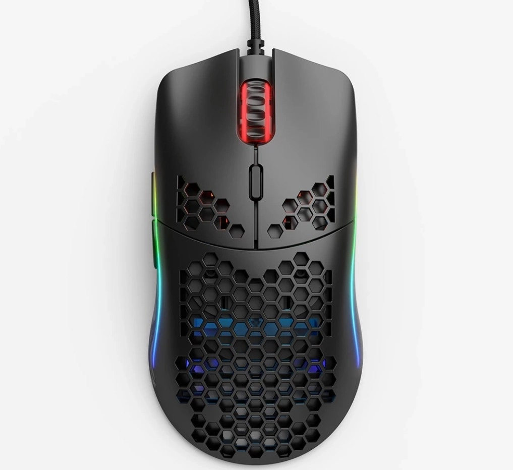 Glorious Model O Minus (GOM-BLACK) Review: A Lightweight Champion?