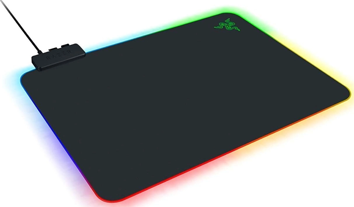 Razer Firefly Hard V2 RGB Gaming Mouse Pad (RZ02-03020100-R3M1) Review
