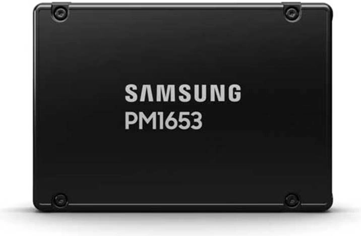 SAMSUNG PM1653 7.68 TB SAS 24Gbps 2.5&#8221; Enterprise SSD Review