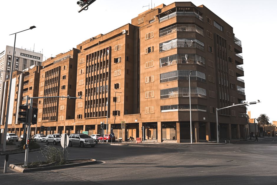 أين يسكن أشهر الممثلين السعوديين في 2026؟