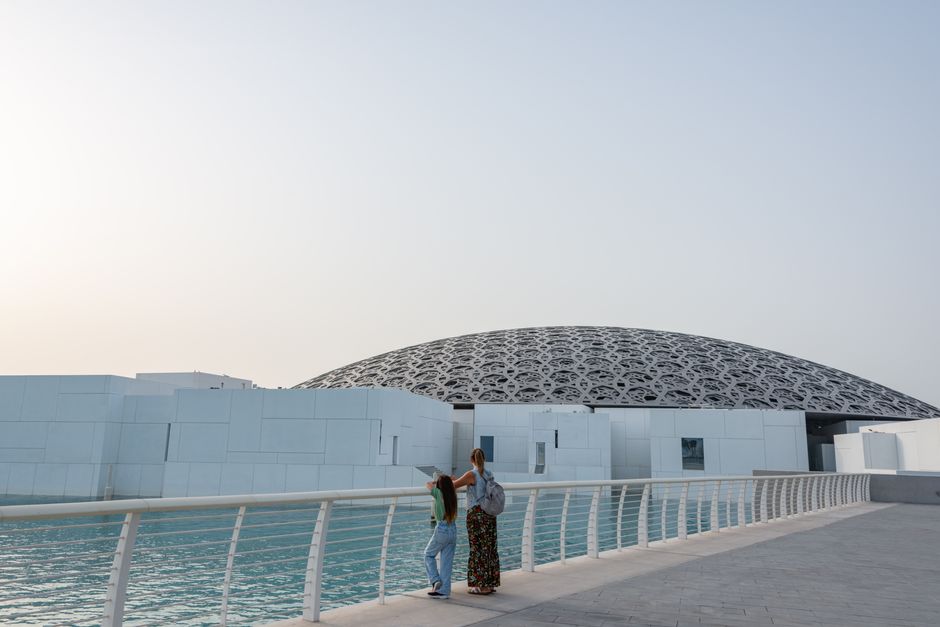 شرح كامل لحجز تذاكر متحف اللوفر أبوظبي اون لاين 2026