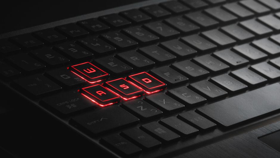لابتوب ألعاب مزود بإضاءة RGB الخلفية