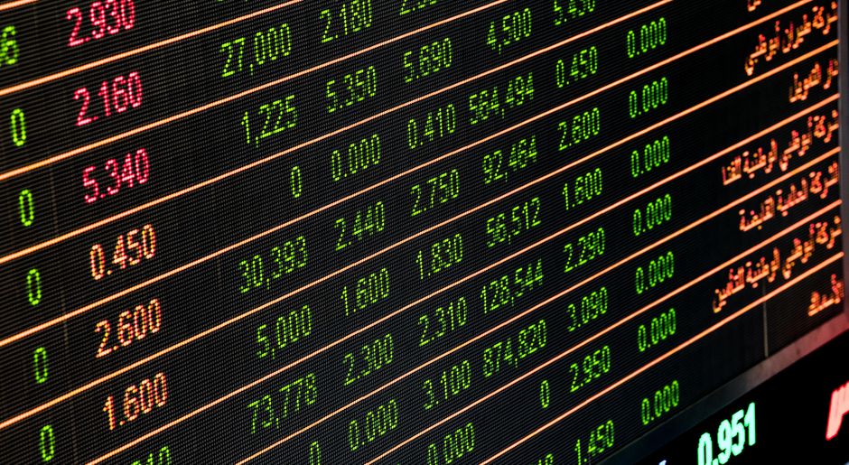 شاشات التداول في سوق الأسهم السعودي تداول