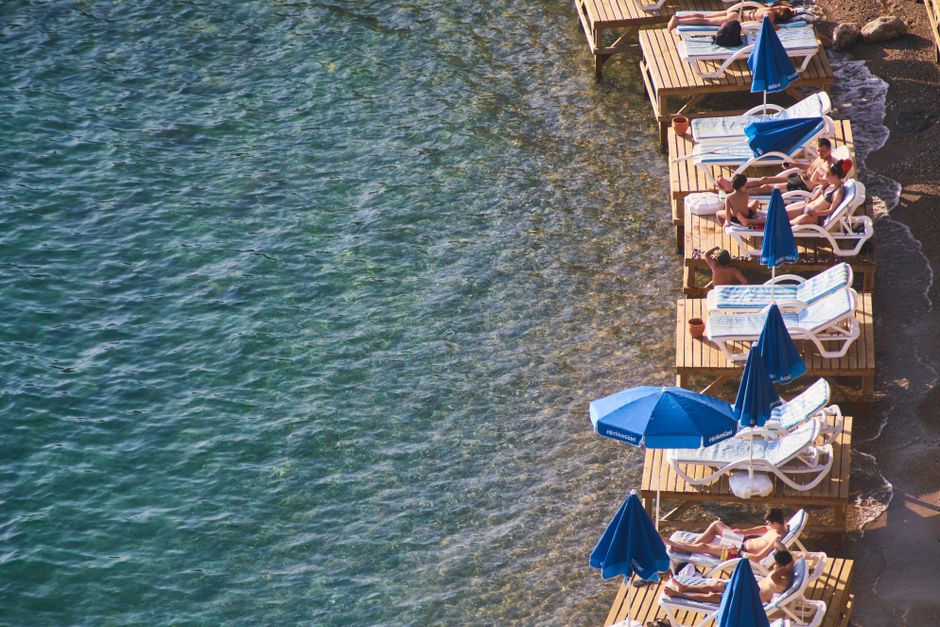 منتجع بجانب المسبح في شاطئ أنطاليا التركية