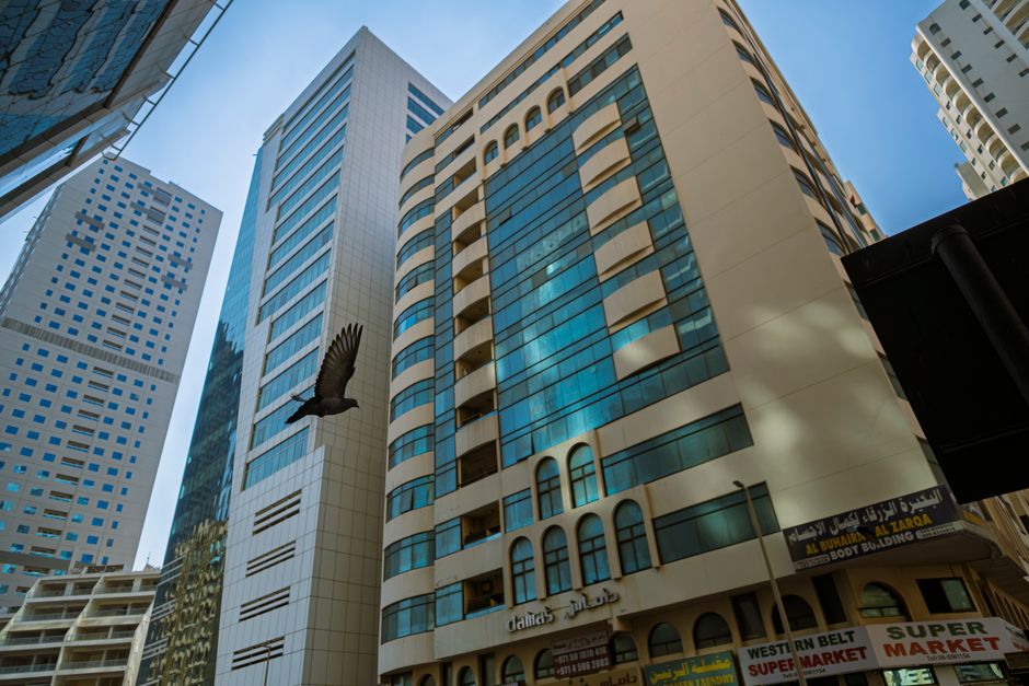 فندق اقتصادي حديث في مدينة الشارقة عام 2026