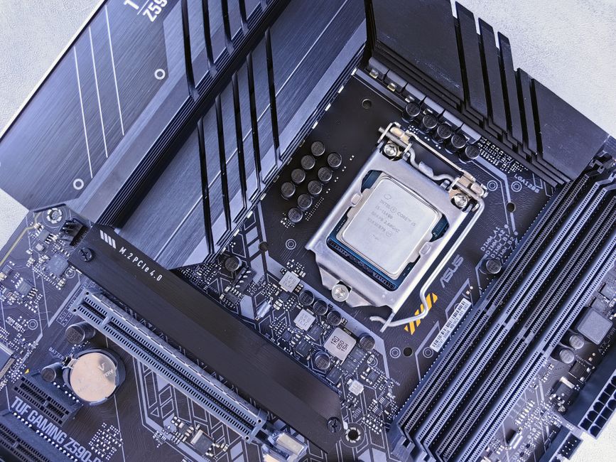 Samsung 990 Pro With Heatsink NVMe M.2 SSD 2 TB (MZ-V9P2T0CW) Review
