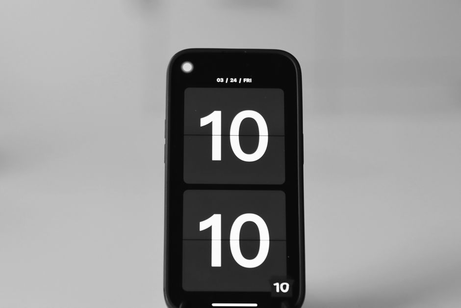 Apple Watch Series 10 (MWY23QA/A) Review: The Largest Screen Yet!