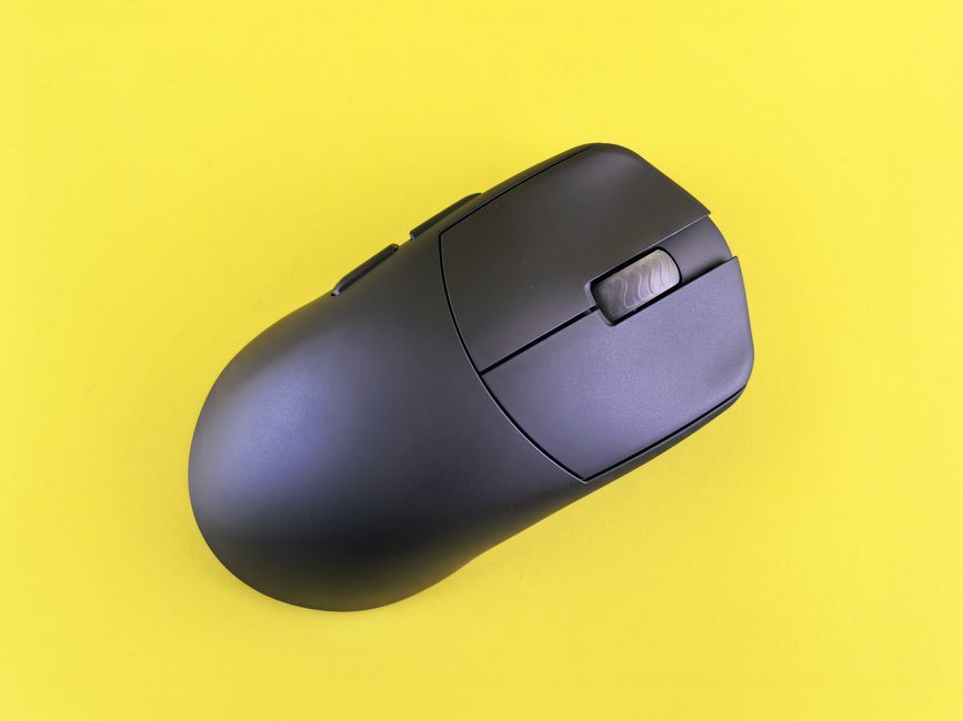 ROCK POW GMW66 Wireless Gaming Mouse Review &#8211; Ultralight Honeycomb Design