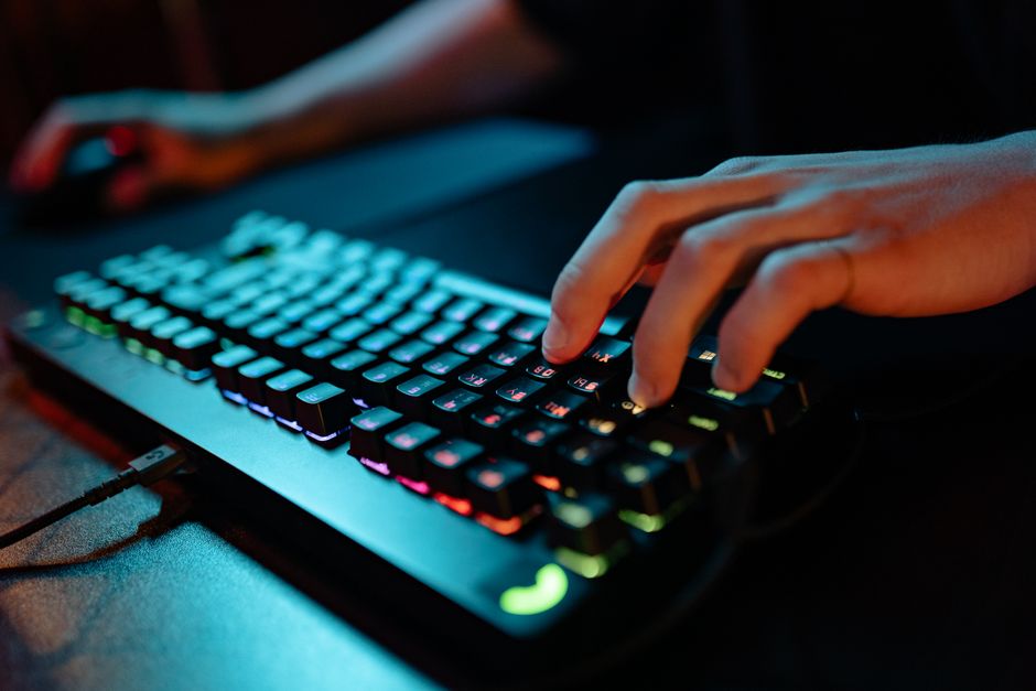 Logitech G PRO Mechanical Gaming Keyboard (20-009426/920-009392) Review