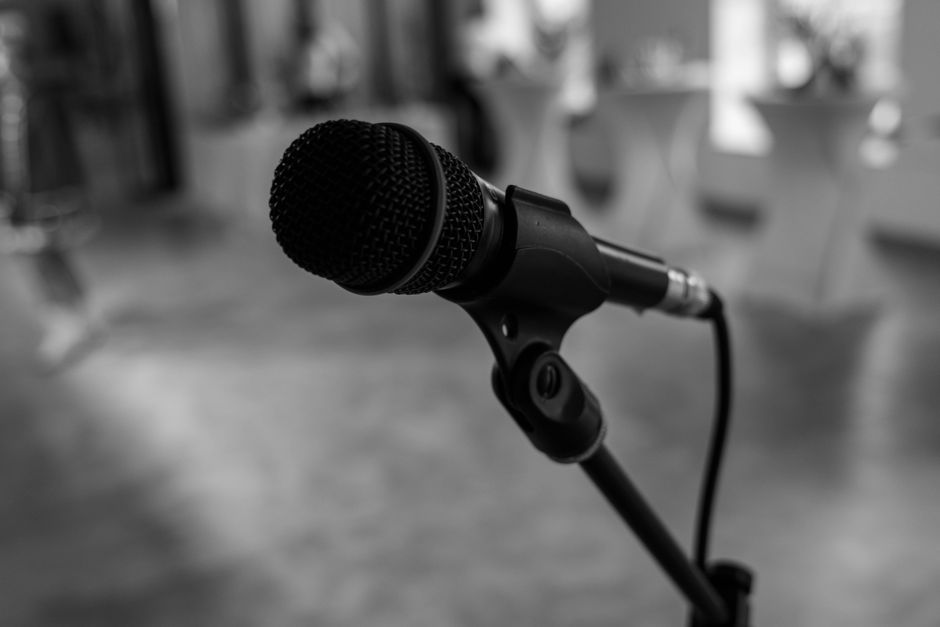 Handheld Wireless Microphone System BLX24UK/SM58X-K14 Black Review