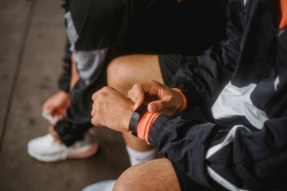 Apple Watch SE (2023) GPS + Cellular 44mm Review (MRH53QA/A, MRH83QA/A, MRH73LL/A)
