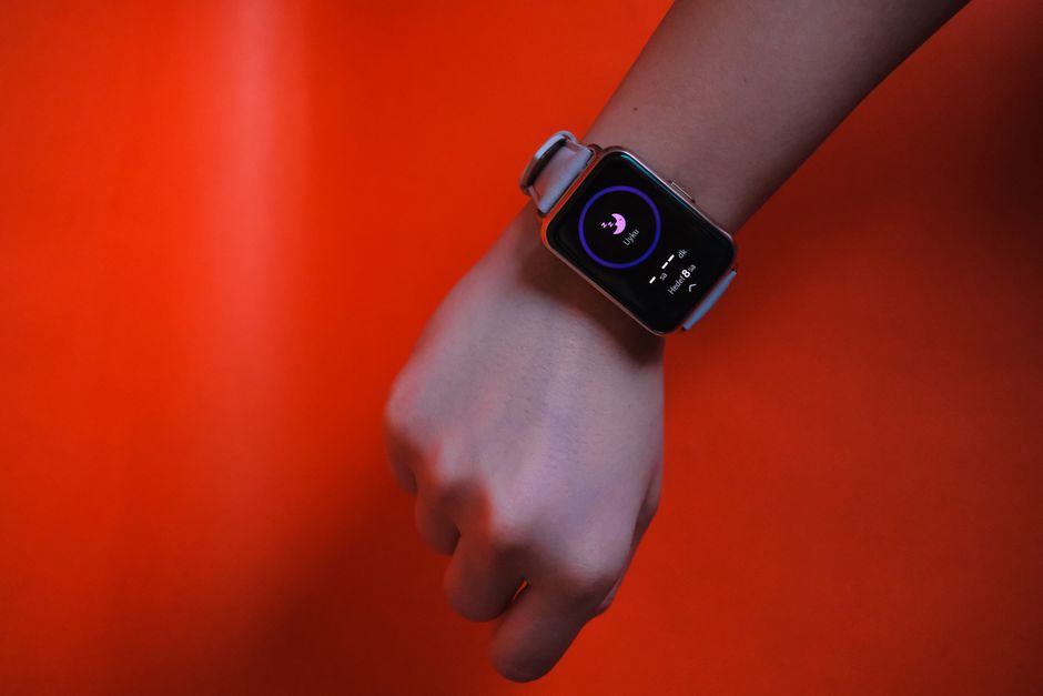 Tank T3 Smartwatch Review: 1.43&#8243; AMOLED Display &#038; 10-Day Battery &#8211; Is it Worth It?