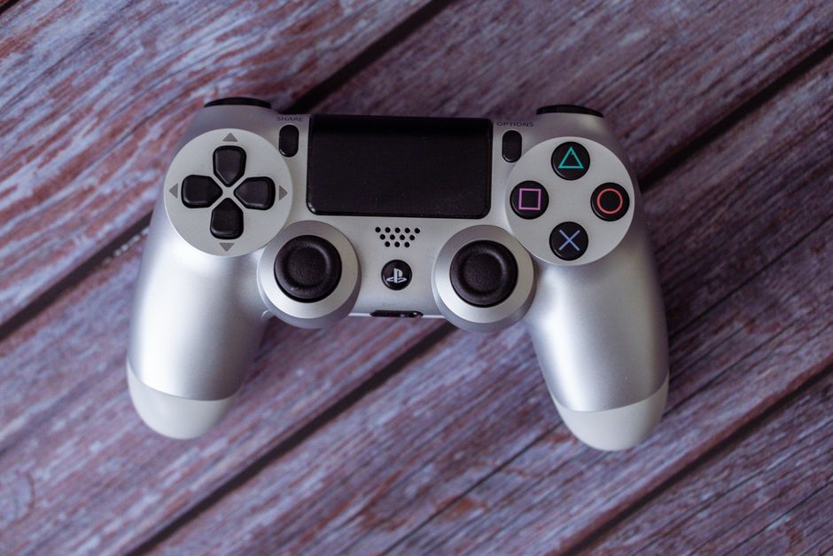 Wireless PS4 Controller Review (Model Number: Not specified)