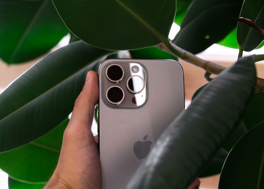 QRG Camera Lens Protector for iPhone 15 Pro Max Review (Multi-Coloured Titanium)