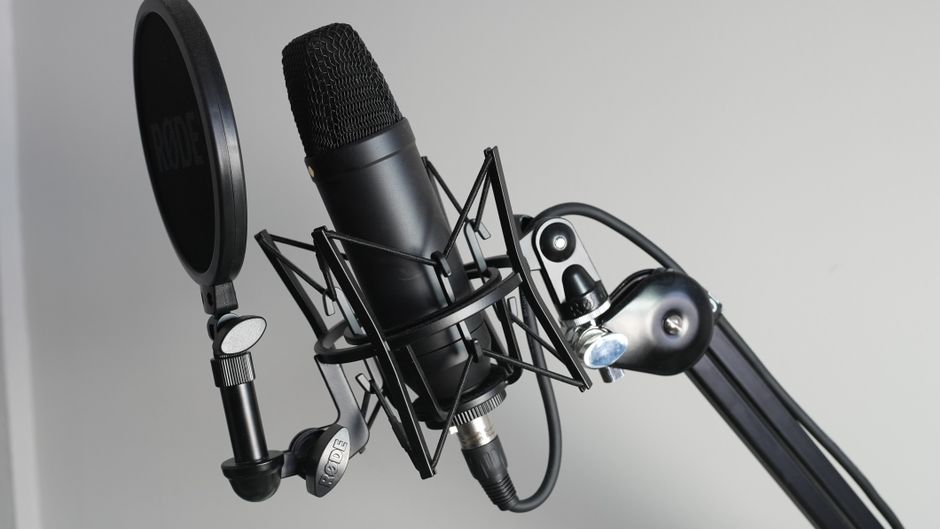 Wired Microphone Gaming Condenser Microphone Black5: Professional Desktop Recording Mic Review