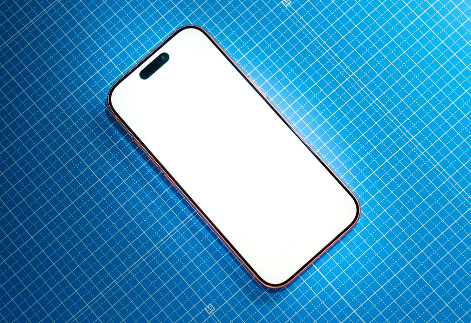 iPhone 15 256GB Blue 5G (MTMR3AH/A,MTP93AA/A) &#8211; Middle East Version Review