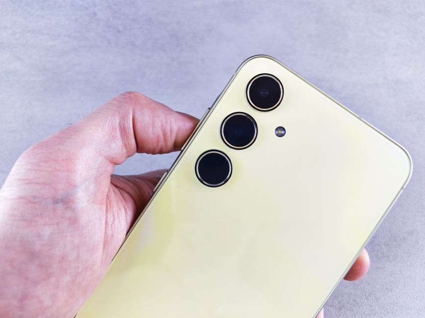 Samsung Galaxy M14 4G (Sapphire Blue, 4Gb, 64Gb) Review | 50MP Triple Cam