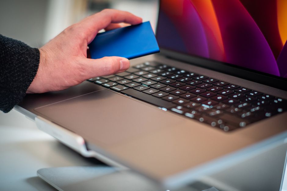 USB 3.0 SATA Hard-Disk External Enclosure Case Review
